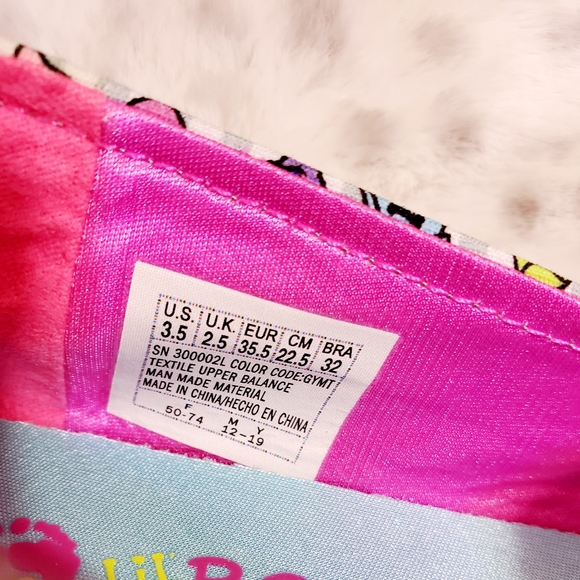 Bob's Boston terrier/French bulldog  Skechers - Picture 3 of 16